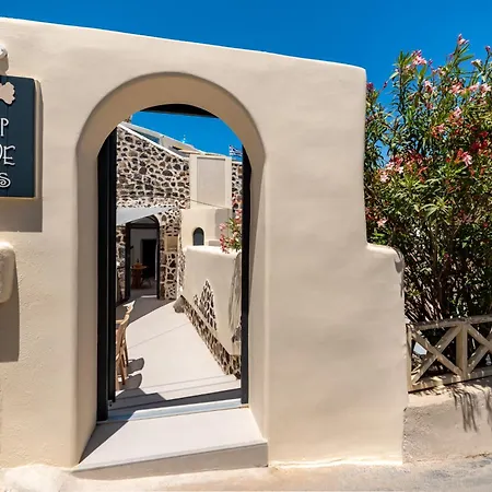 Deep Cave Suites Kontochori Fira  Exterior photo